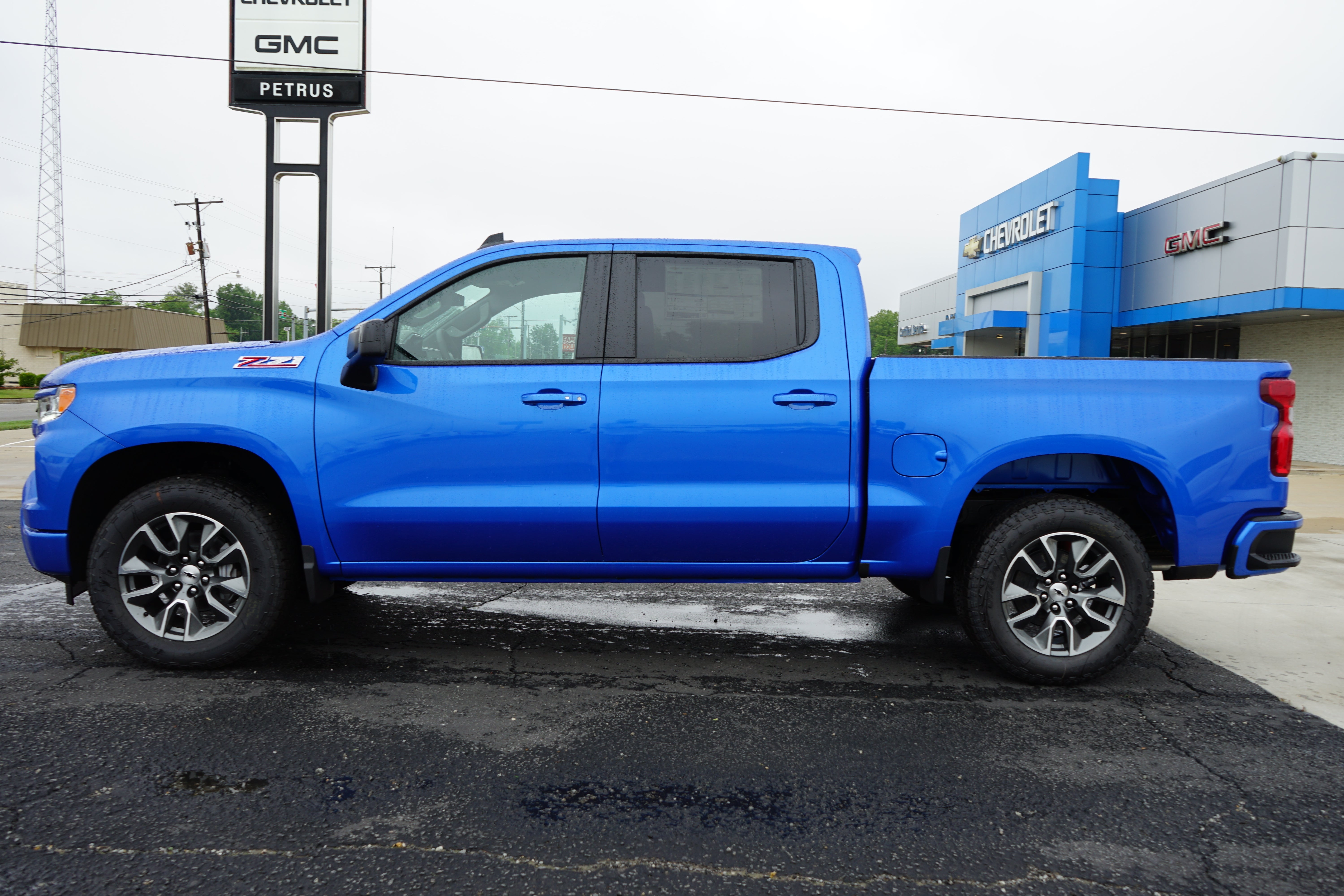 2025 Chevrolet Silverado 1500 RST