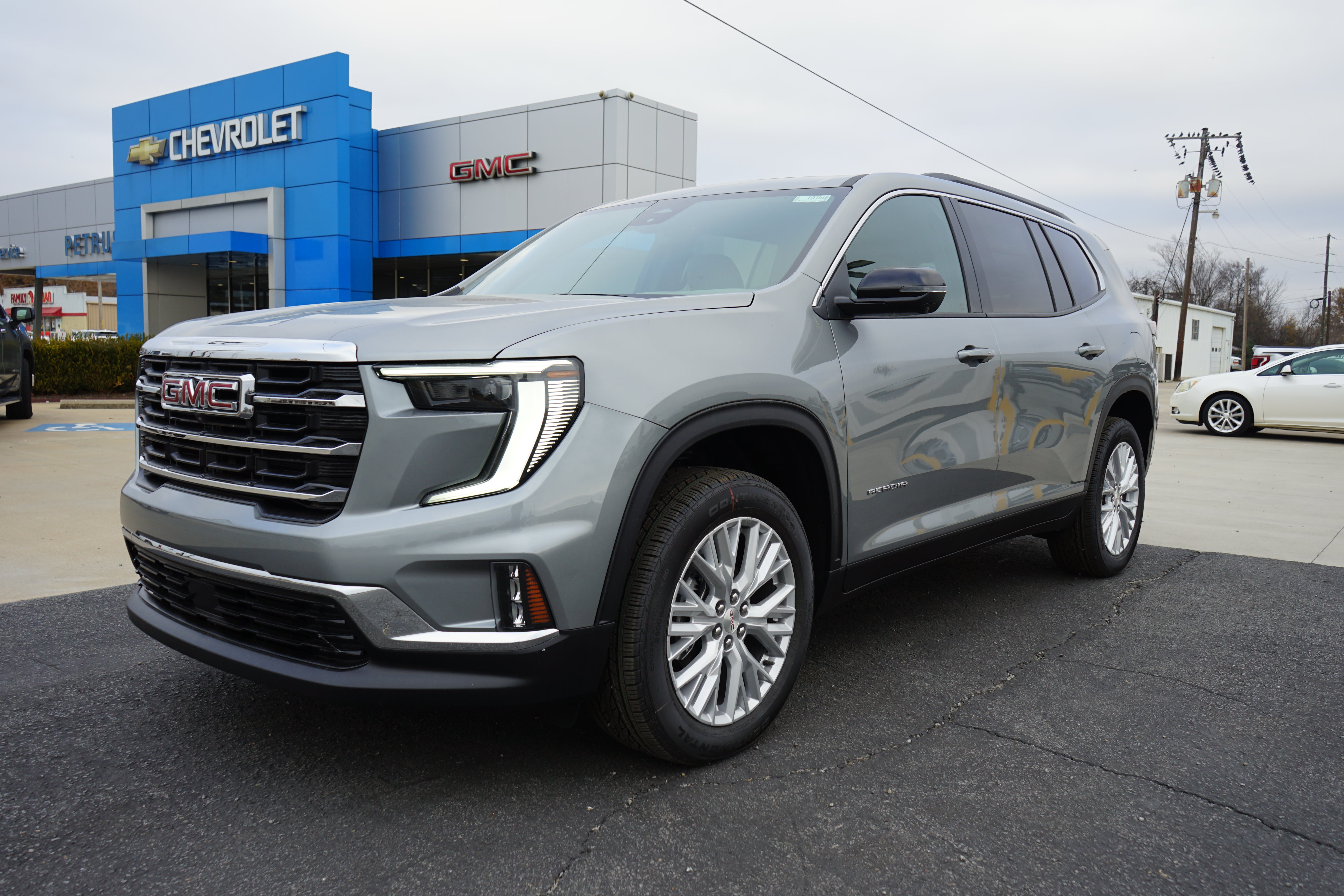 2026 GMC Acadia Elevation