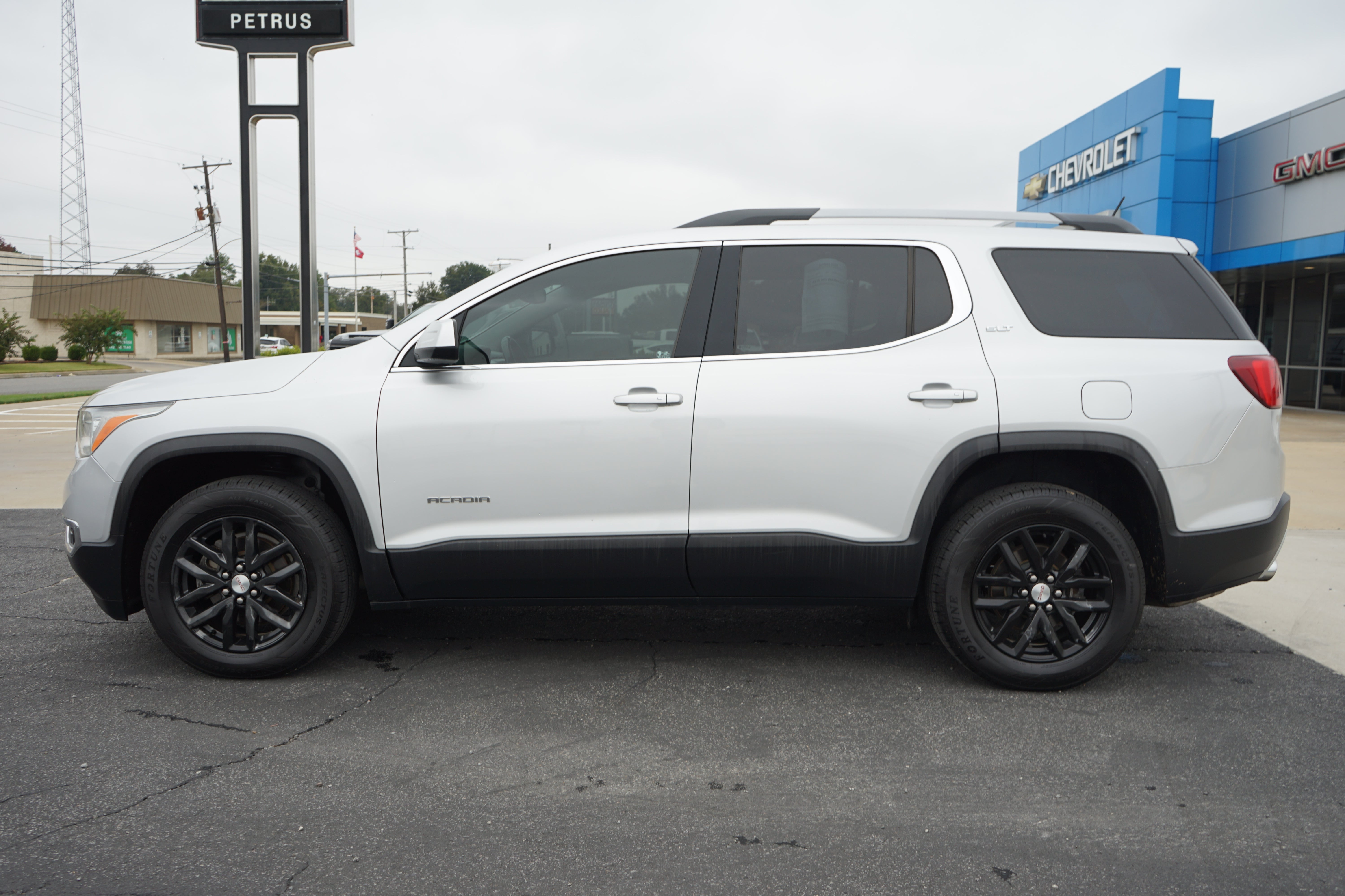 2019 GMC Acadia SLT