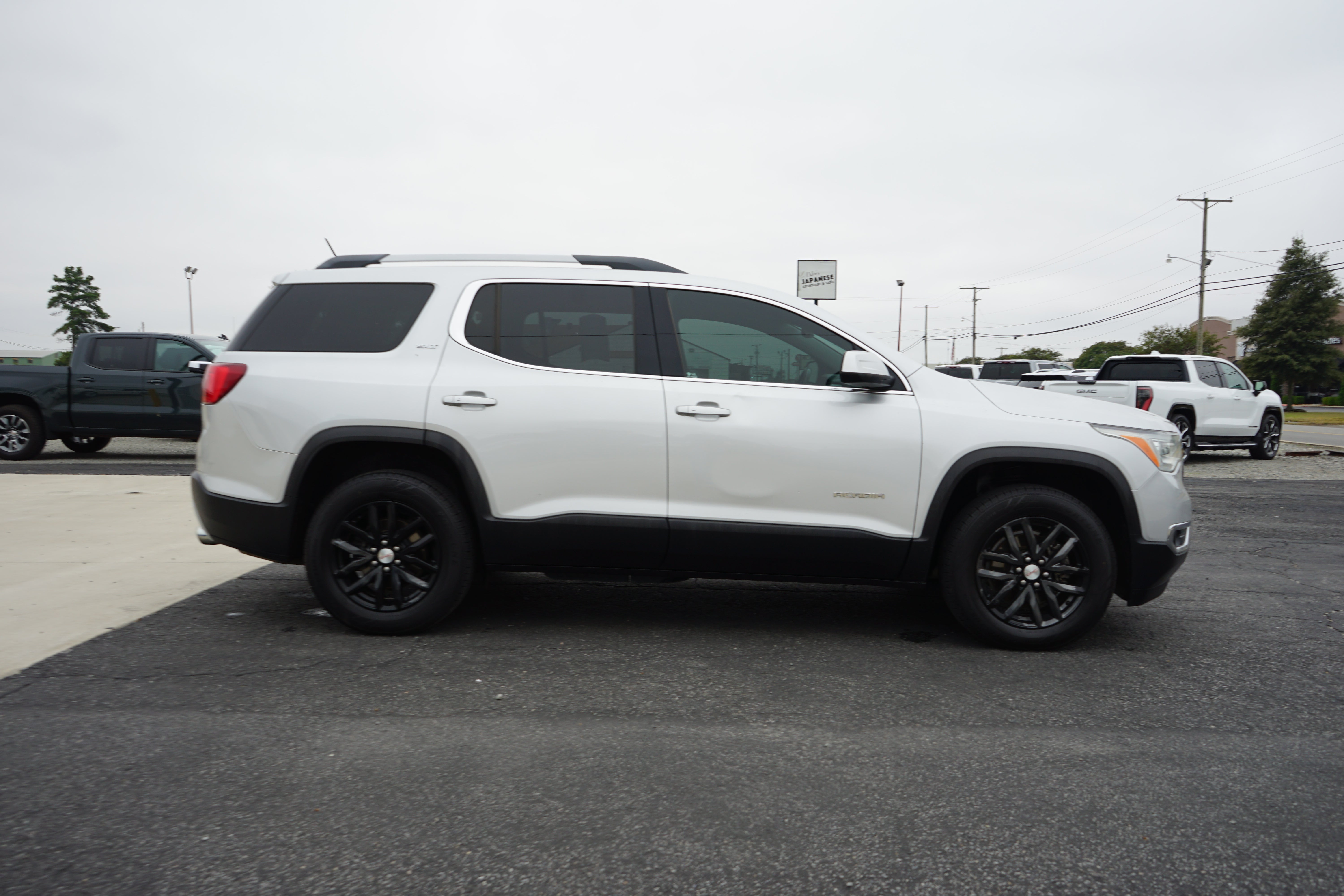2019 GMC Acadia SLT