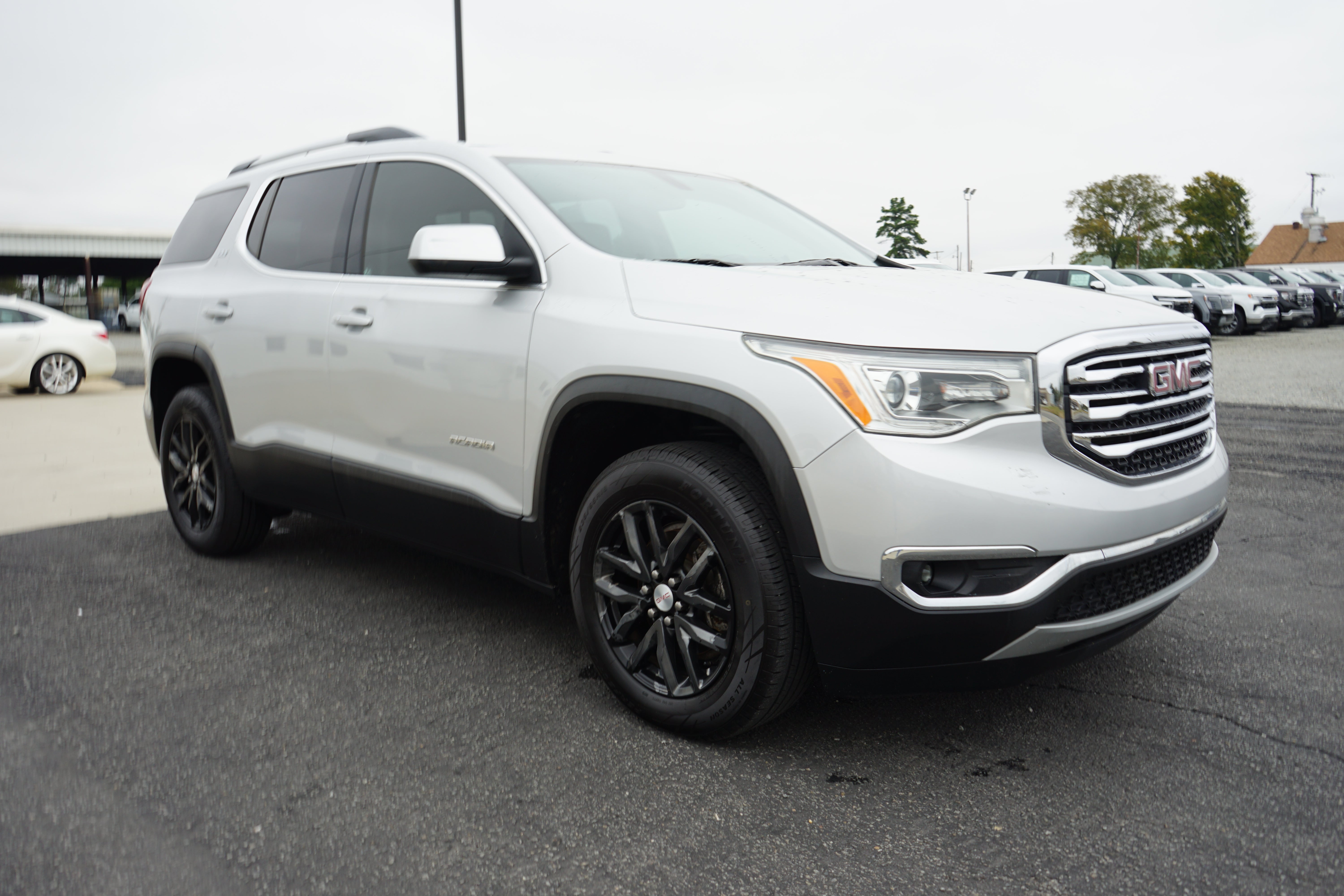 2019 GMC Acadia SLT