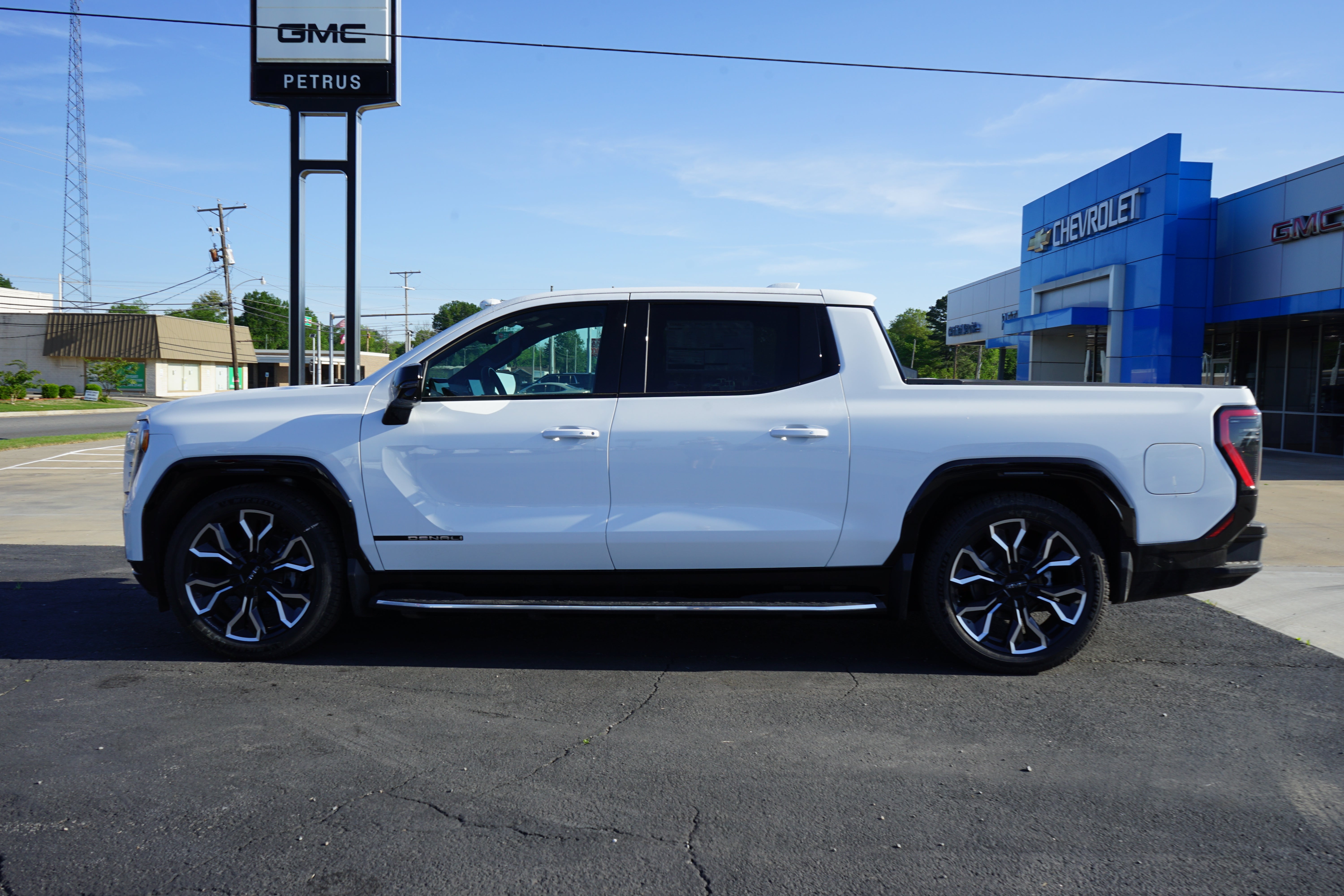 2025 GMC Sierra EV Max Range Denali