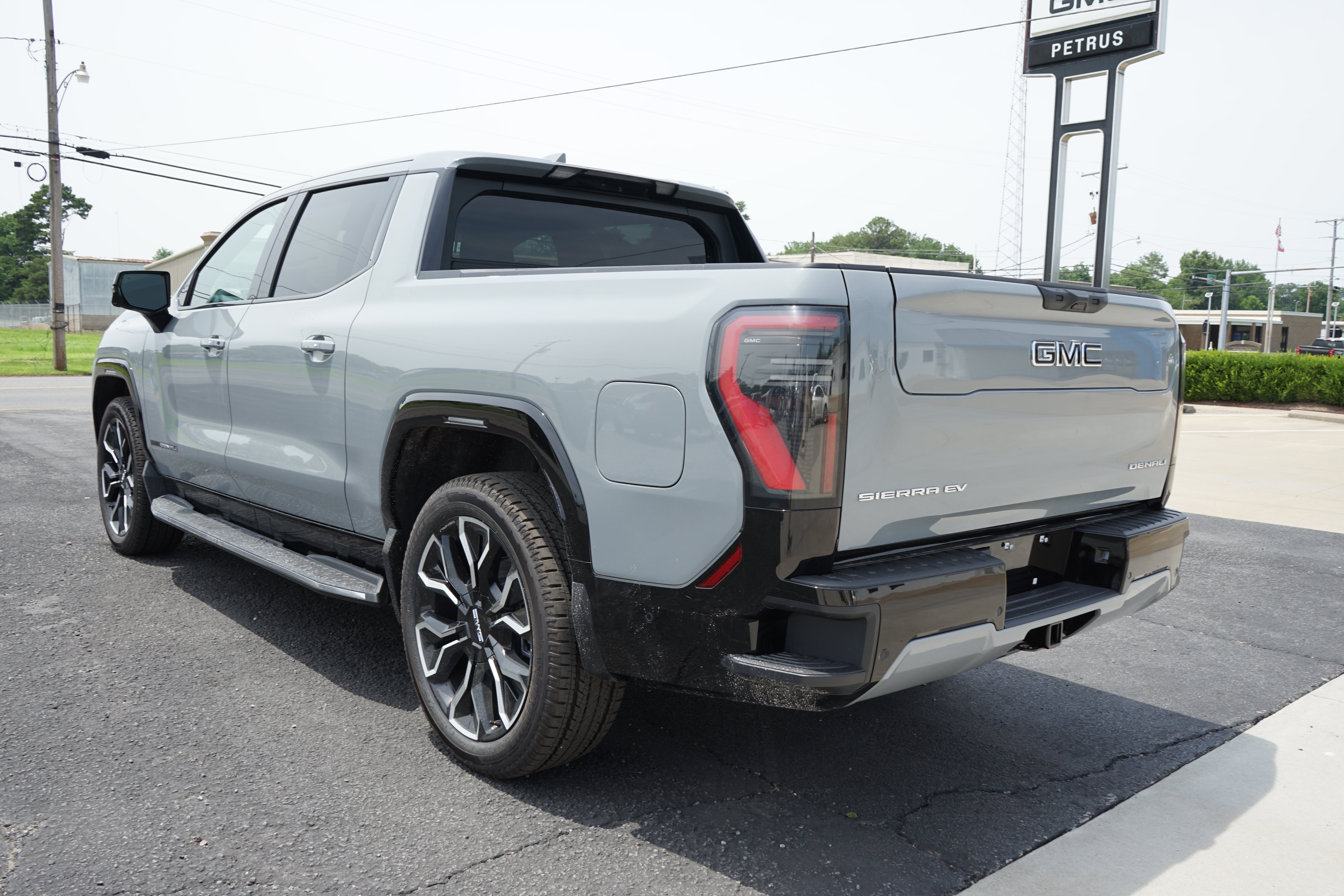 2025 GMC Sierra EV Max Range Denali