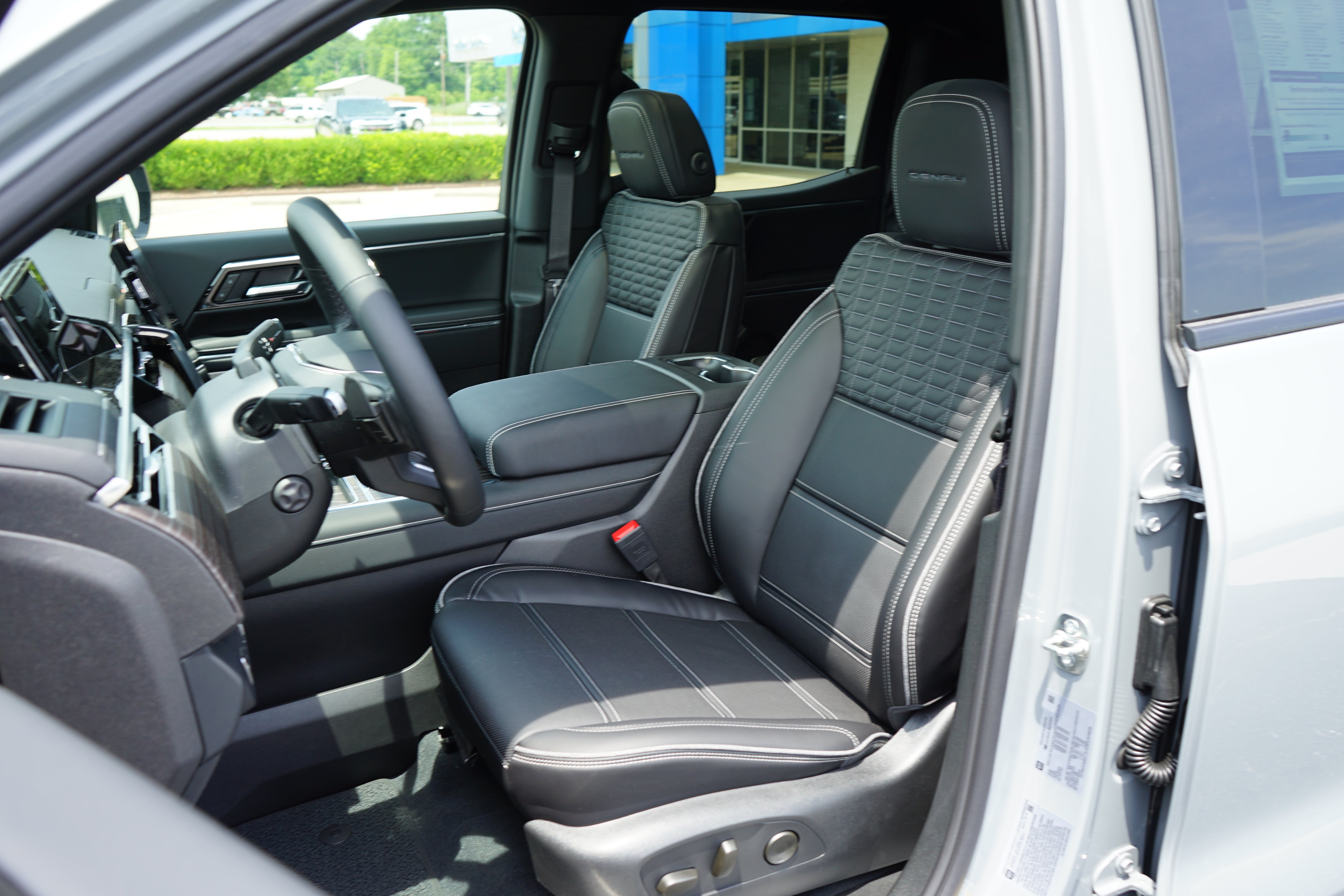 2025 GMC Sierra EV Max Range Denali