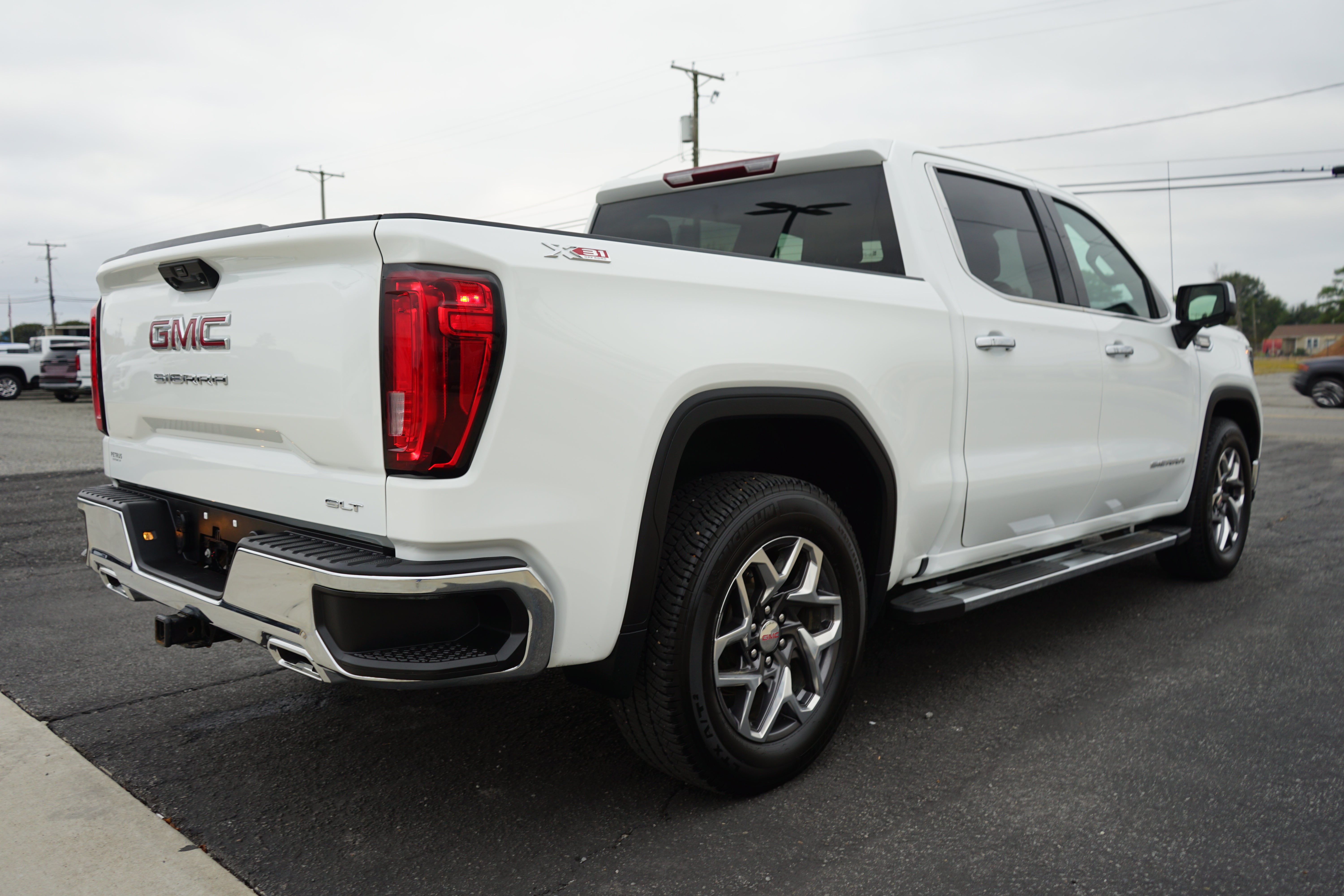 2024 GMC Sierra 1500 SLT