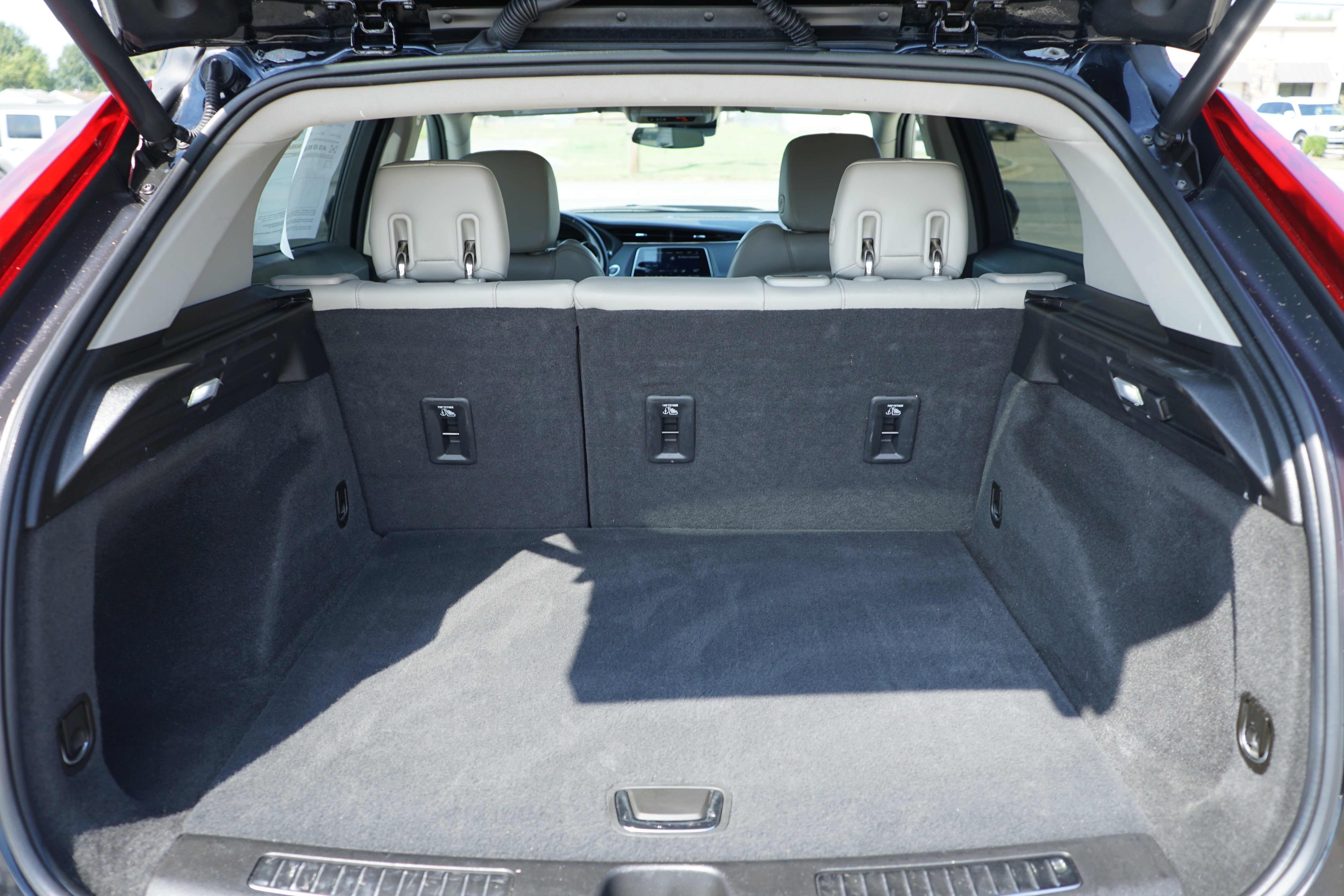 2022 Cadillac XT4 Premium Luxury