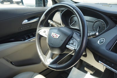 2022 Cadillac XT4 Premium Luxury