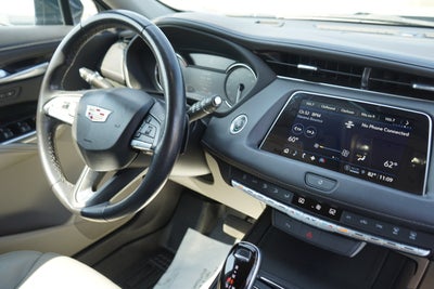 2022 Cadillac XT4 Premium Luxury
