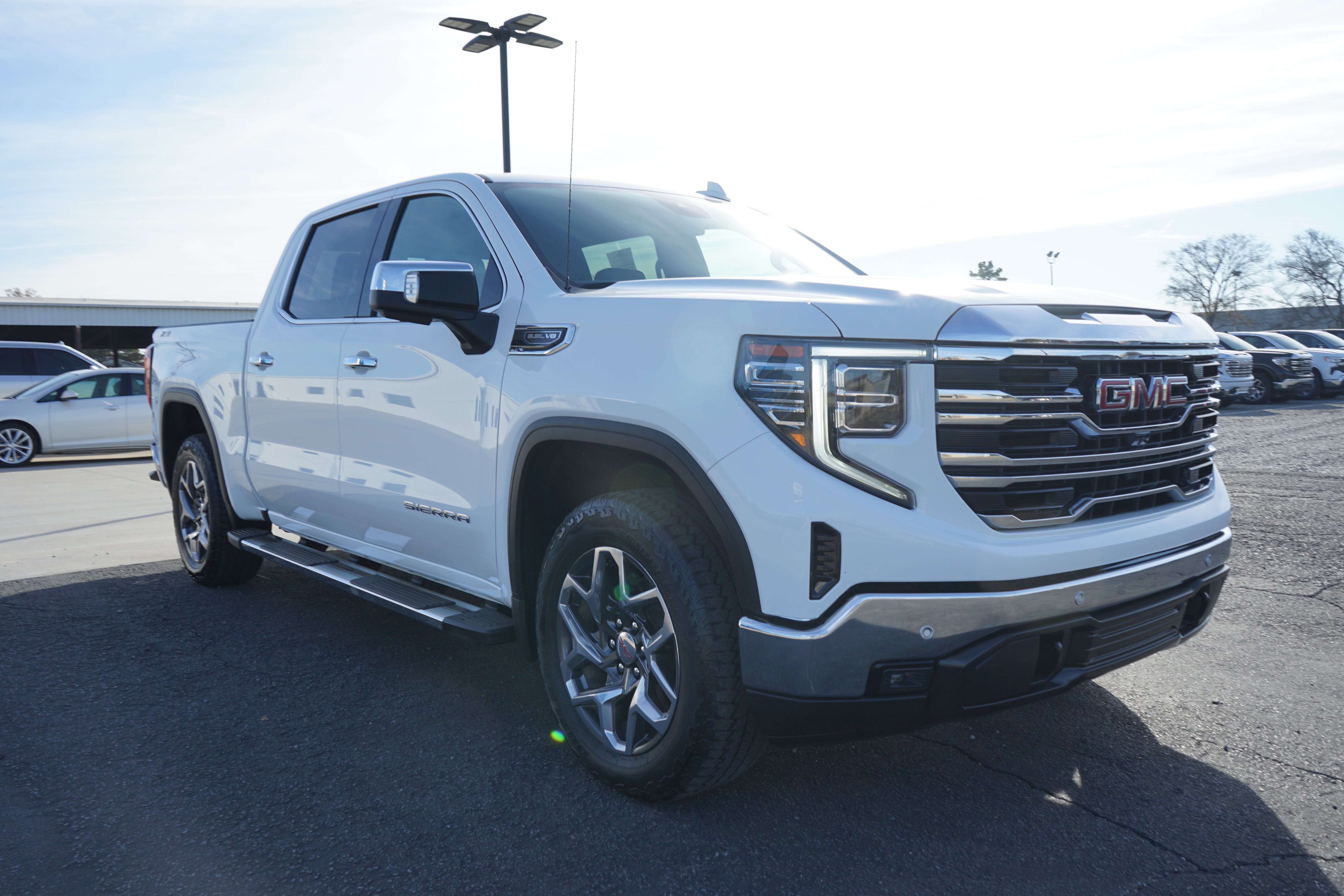 2024 GMC Sierra 1500 SLT