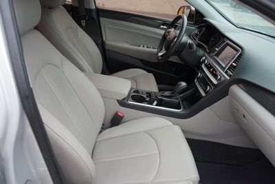 2019 Hyundai SONATA LIM Base