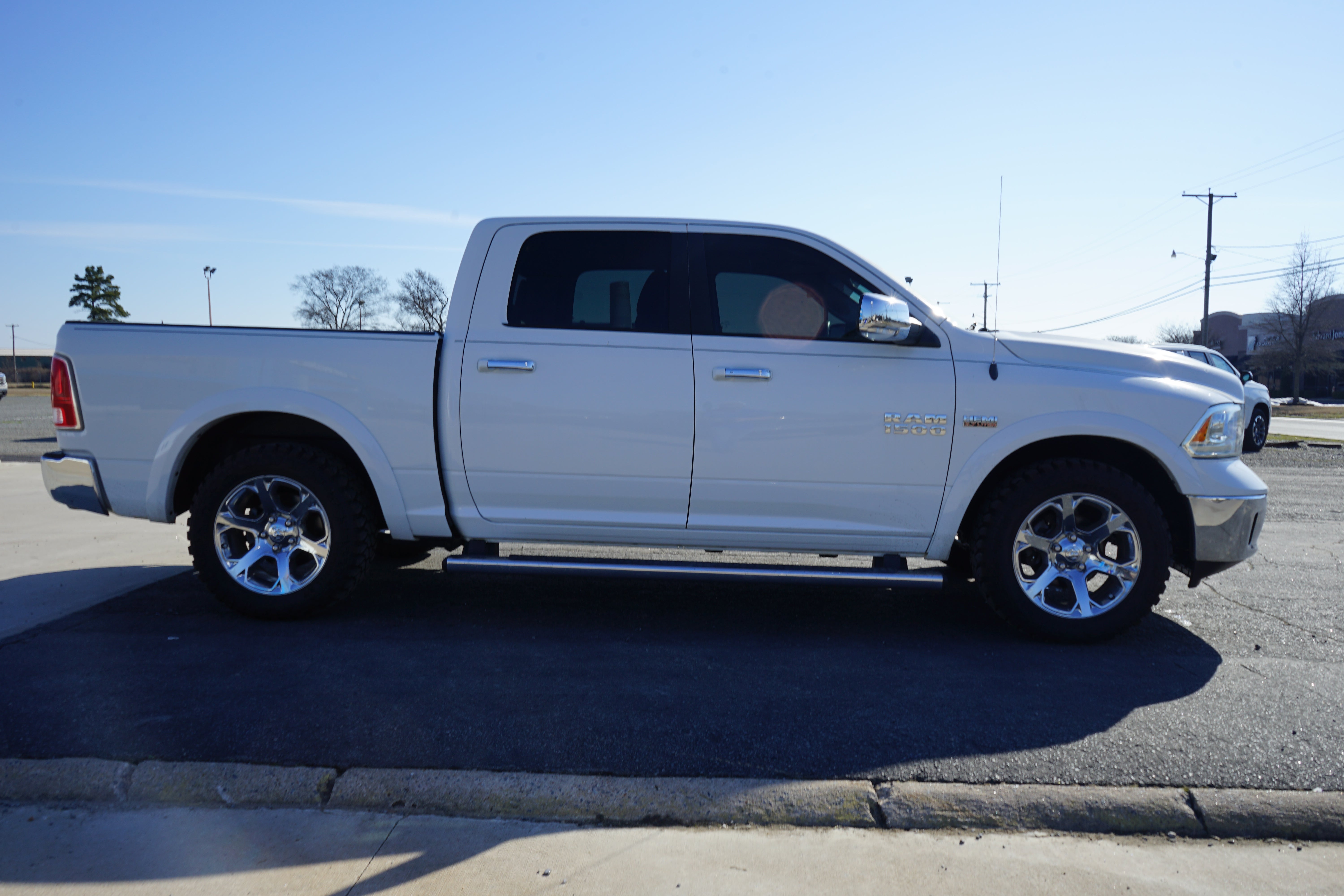 2017 RAM 1500 LARAM Base
