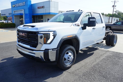 2026 GMC Sierra 3500 HD Chassis Cab Pro