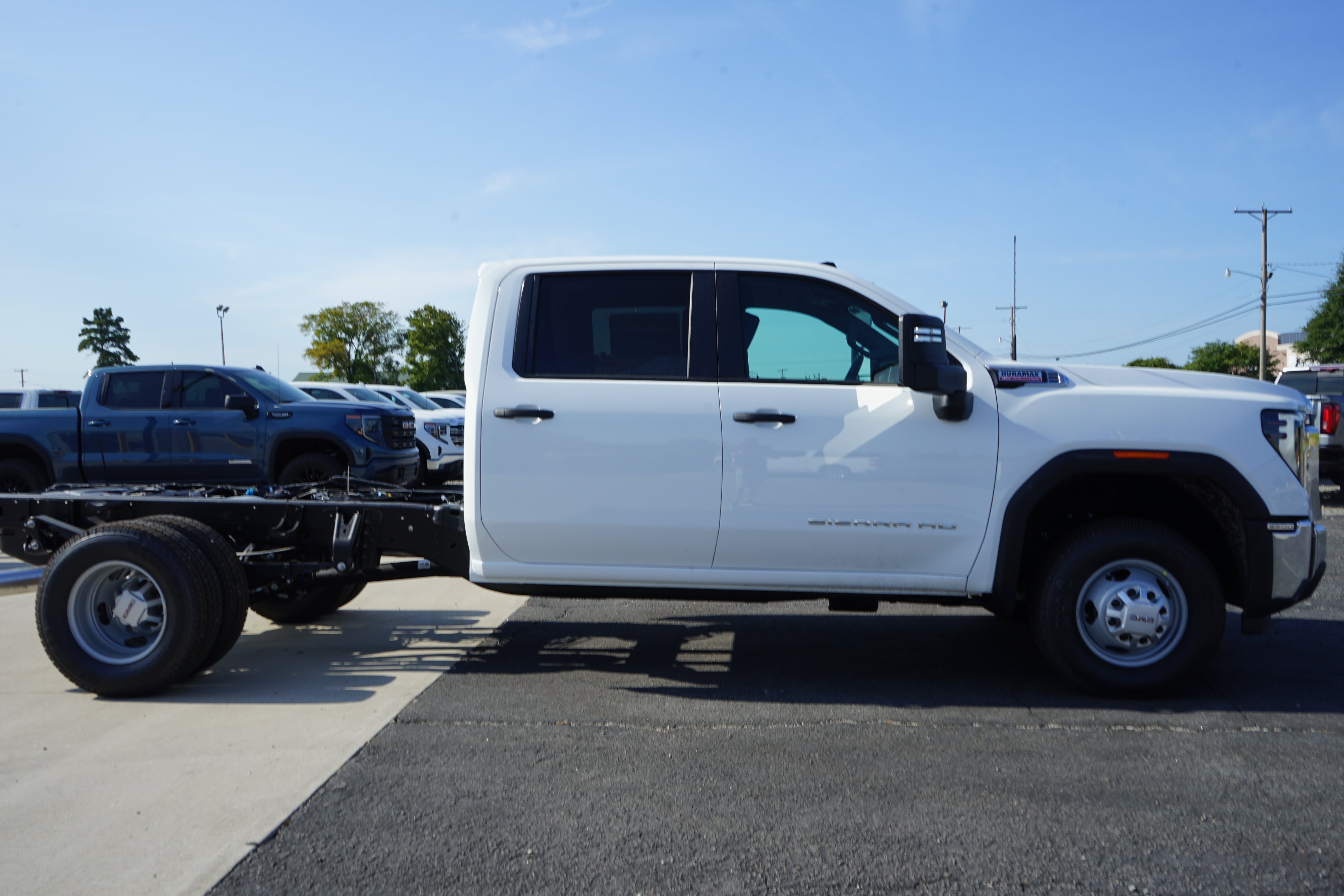 2026 GMC Sierra 3500 HD Chassis Cab Pro