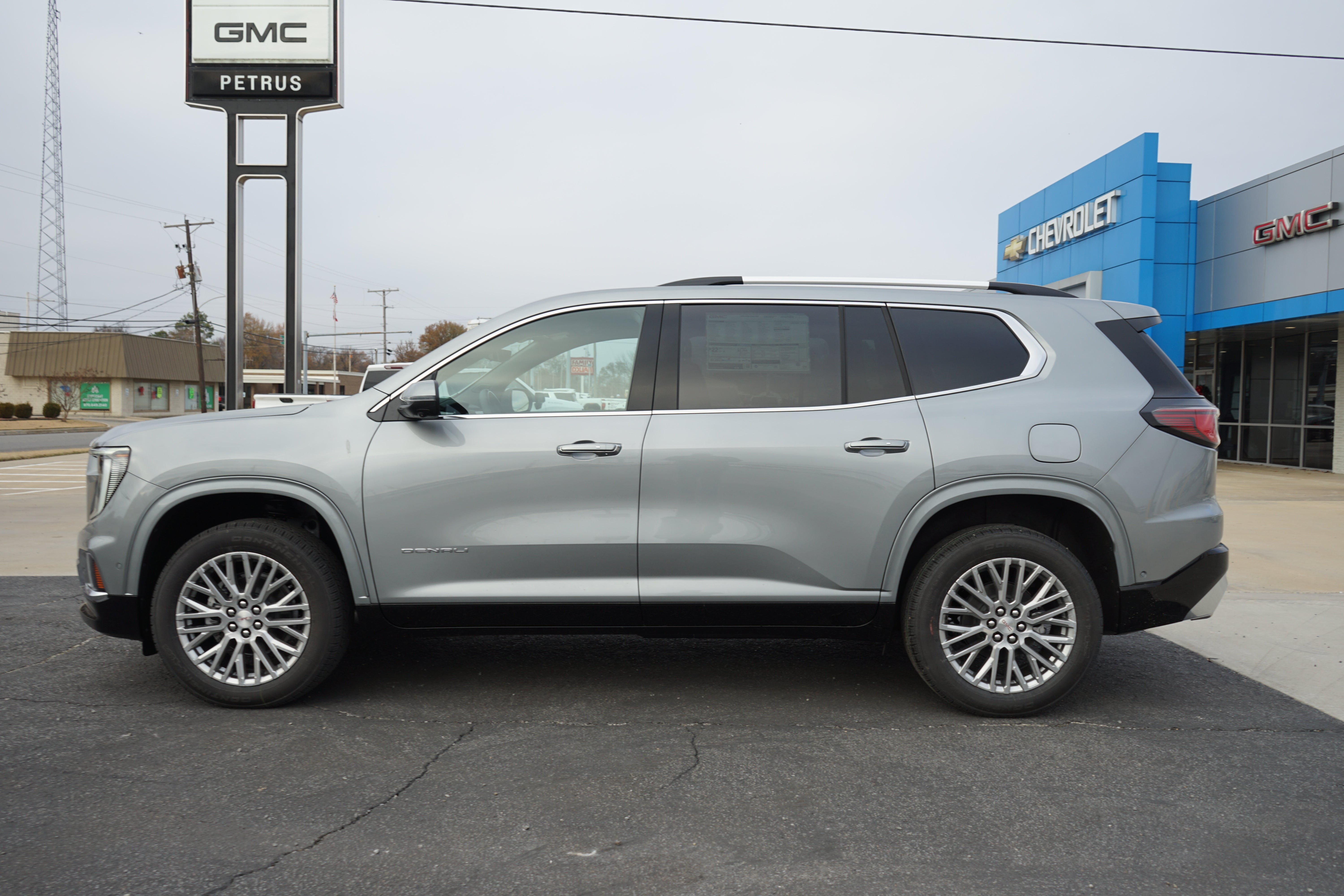 2026 GMC Acadia Denali