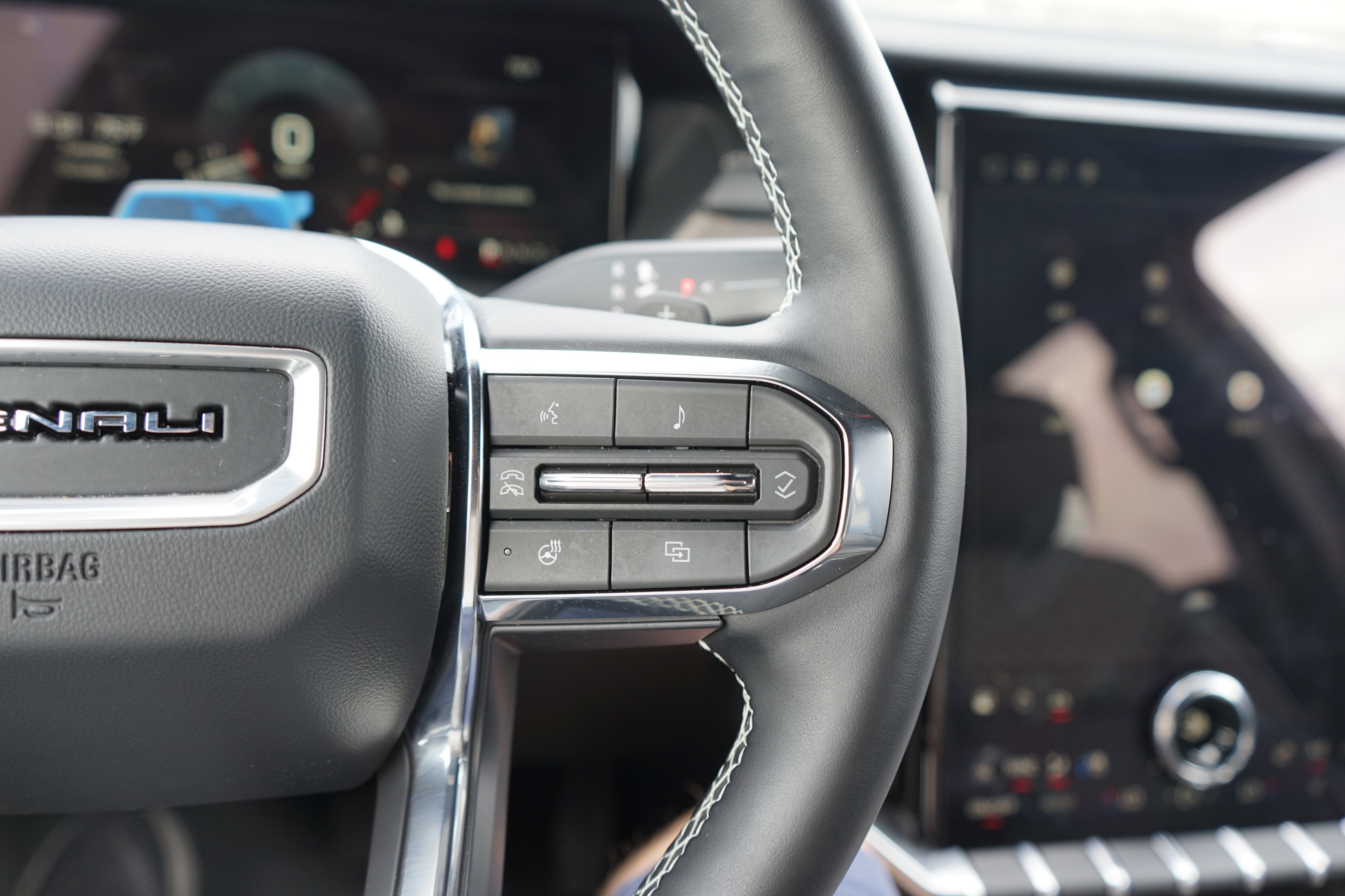 2025 GMC Acadia Denali