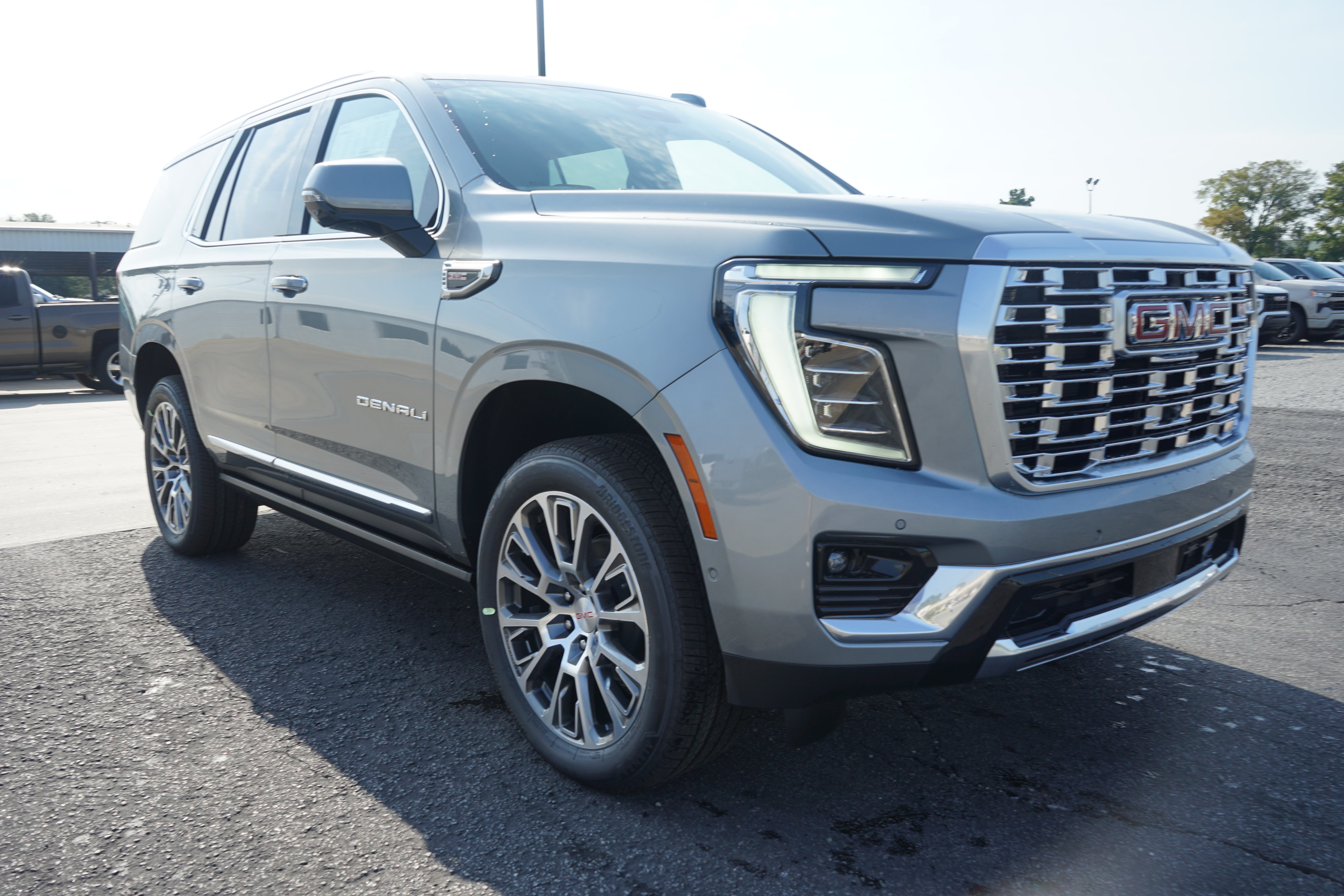 2026 GMC Yukon Denali - Photo 7