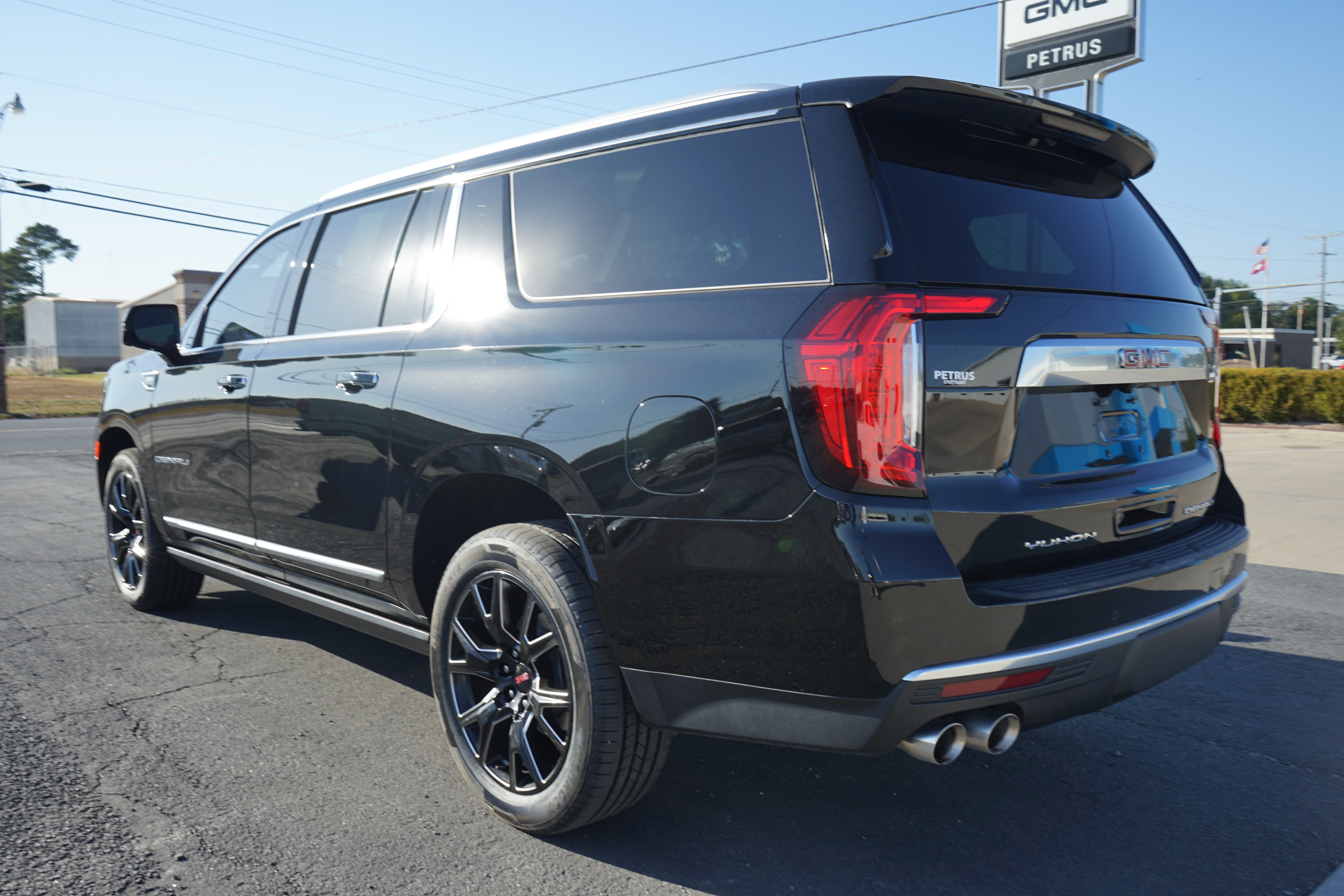 2023 GMC Yukon XL Denali
