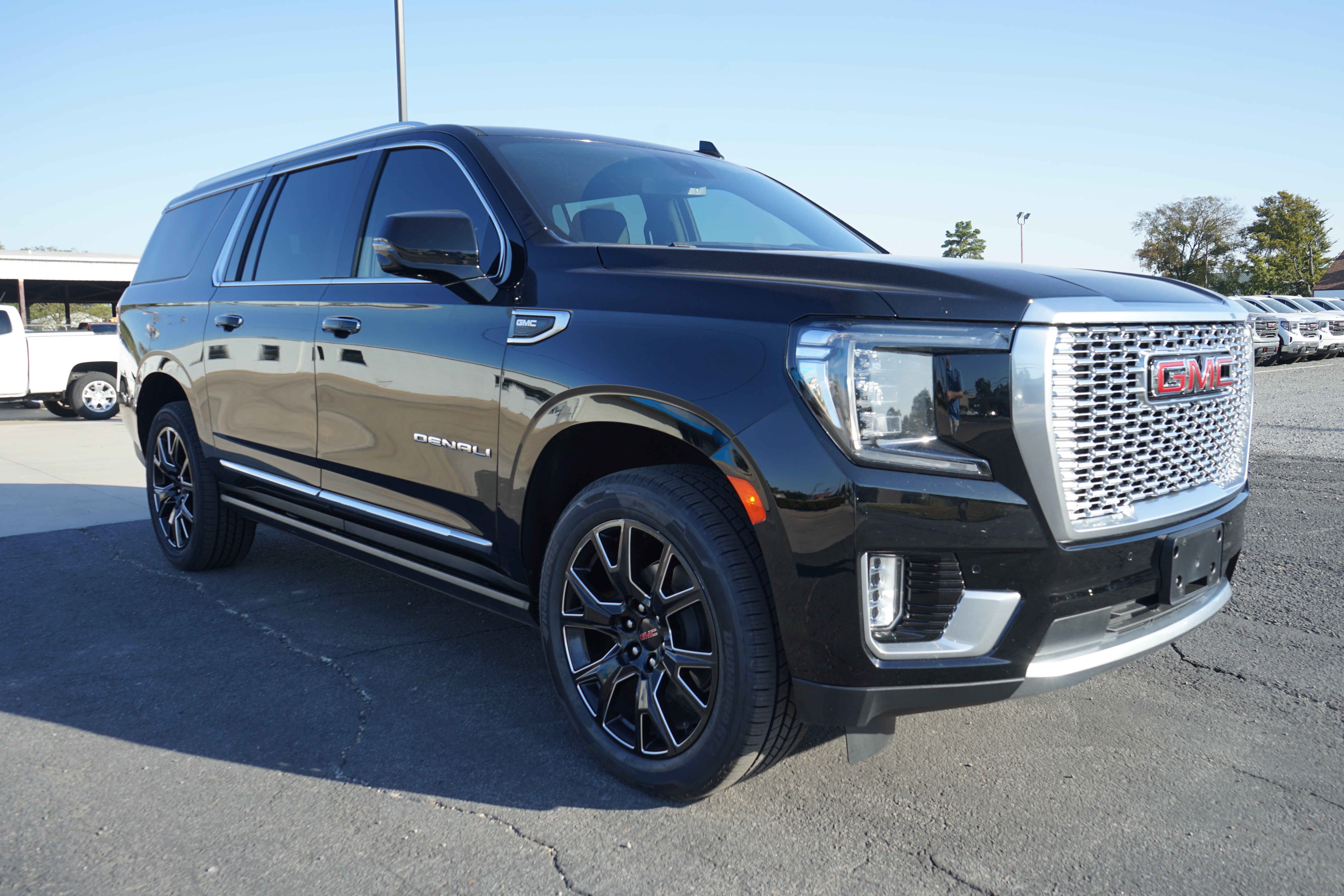 2023 GMC Yukon XL Denali