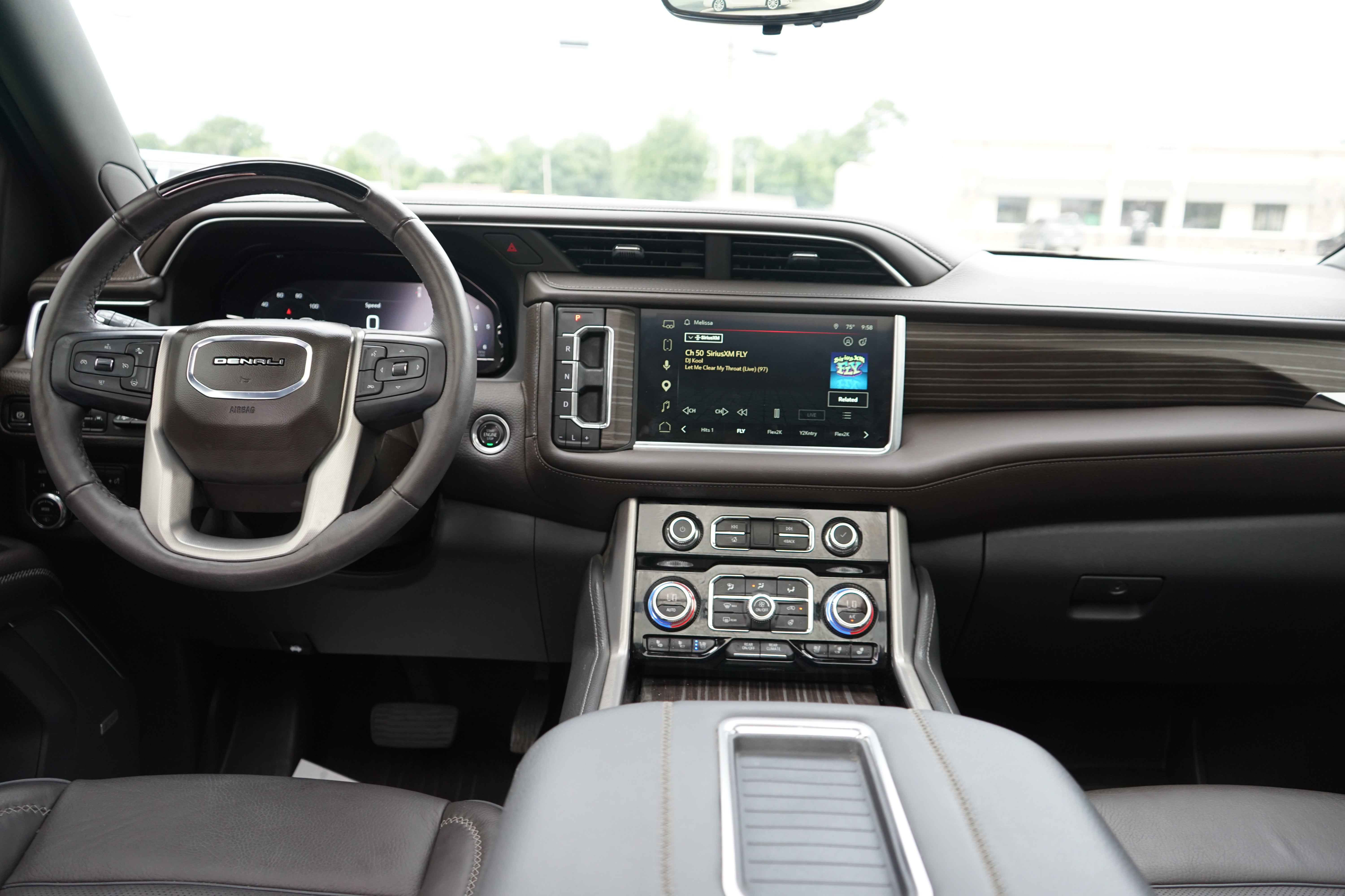 2024 GMC Yukon XL Denali