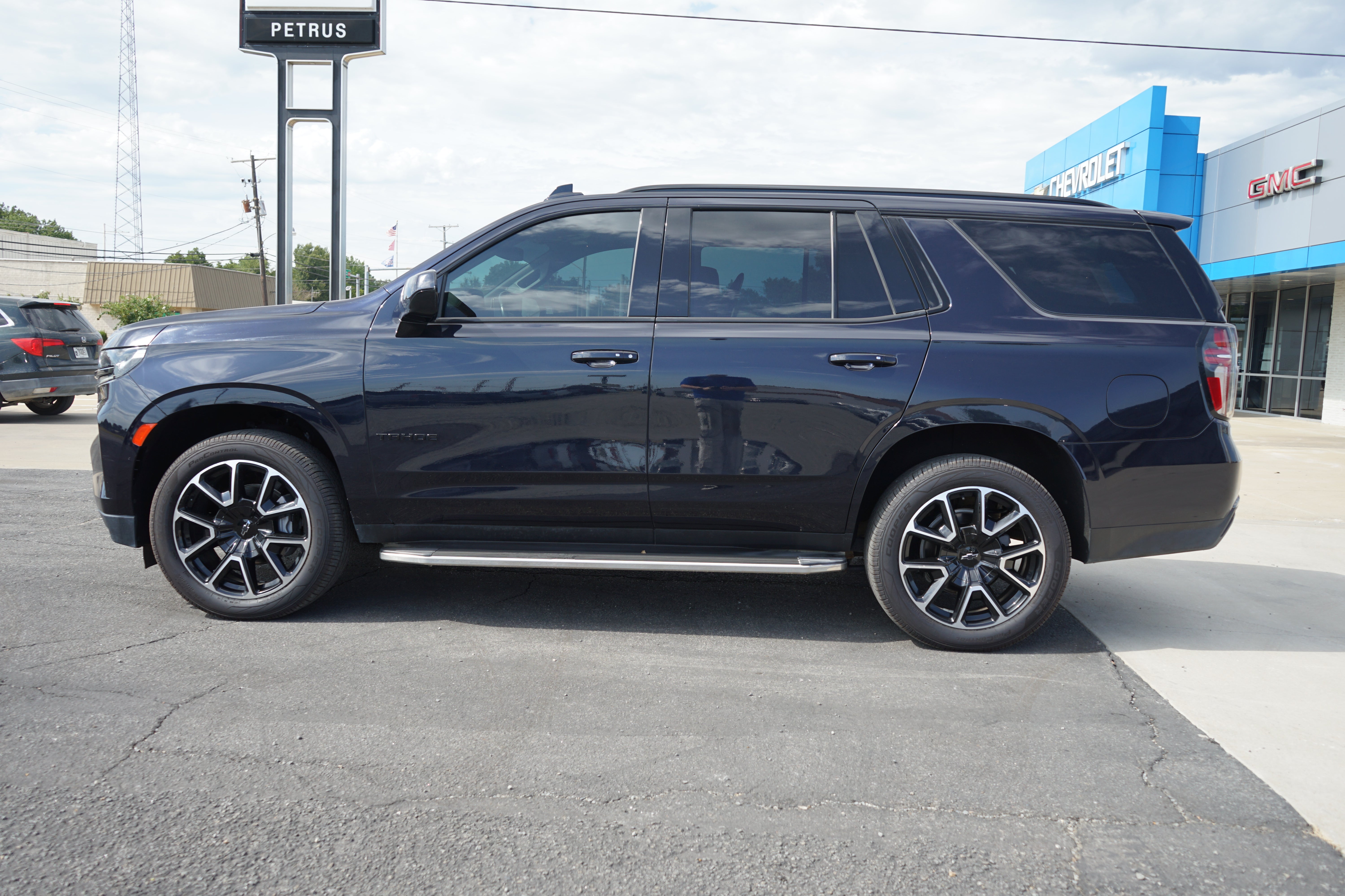 2021 Chevrolet Tahoe RST