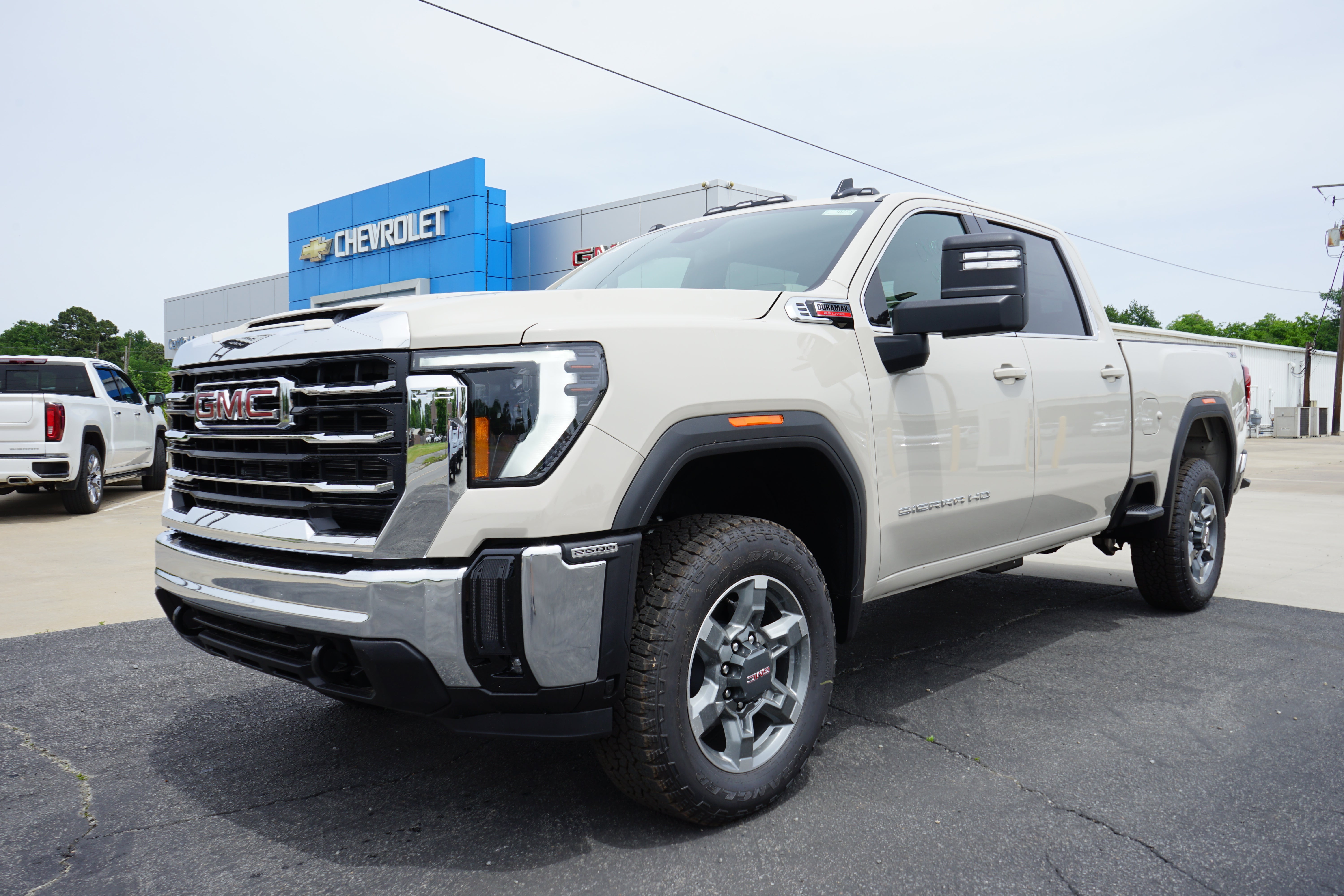 2026 GMC Sierra 2500 HD SLE