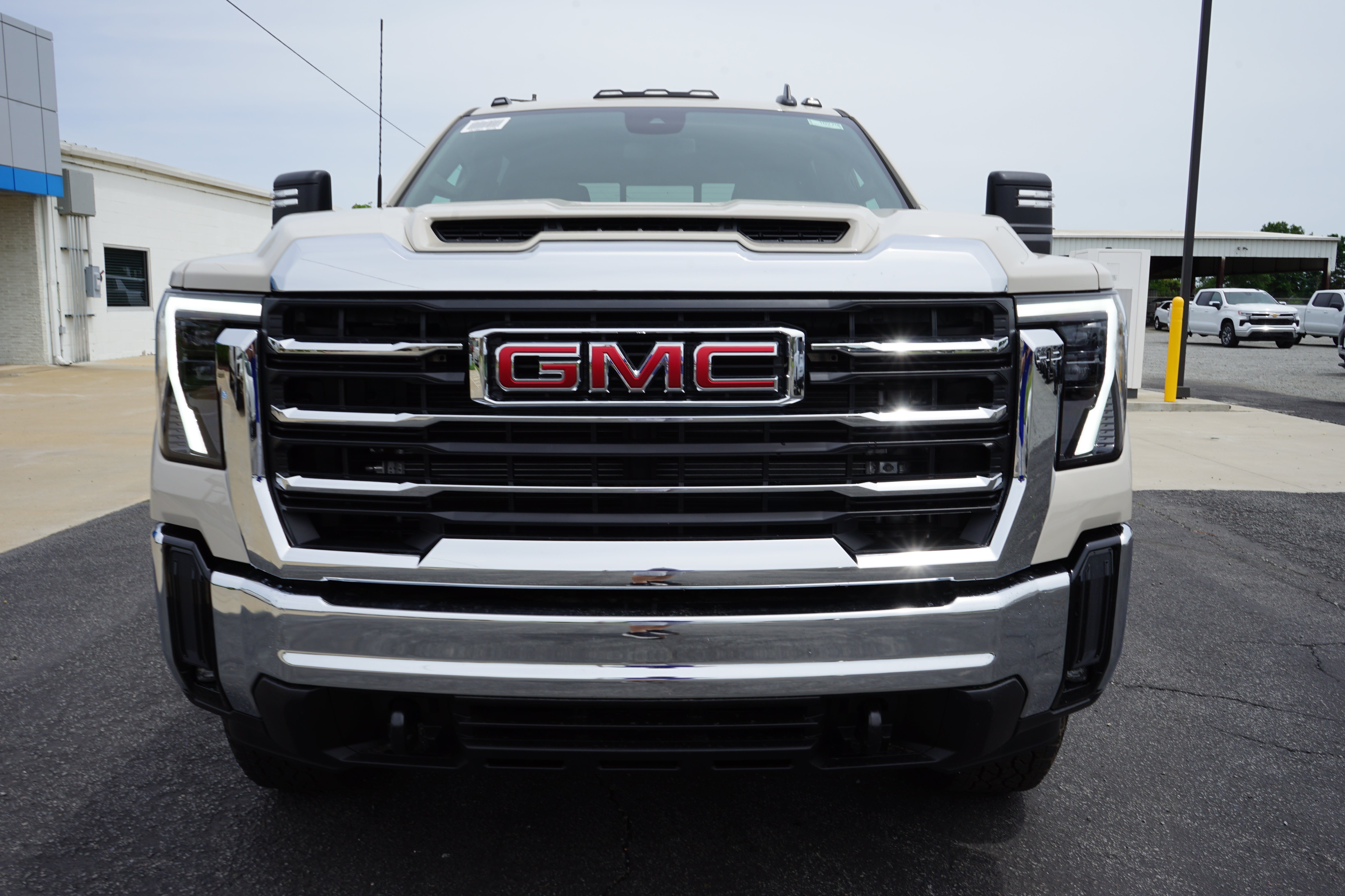 2026 GMC Sierra 2500 HD SLE