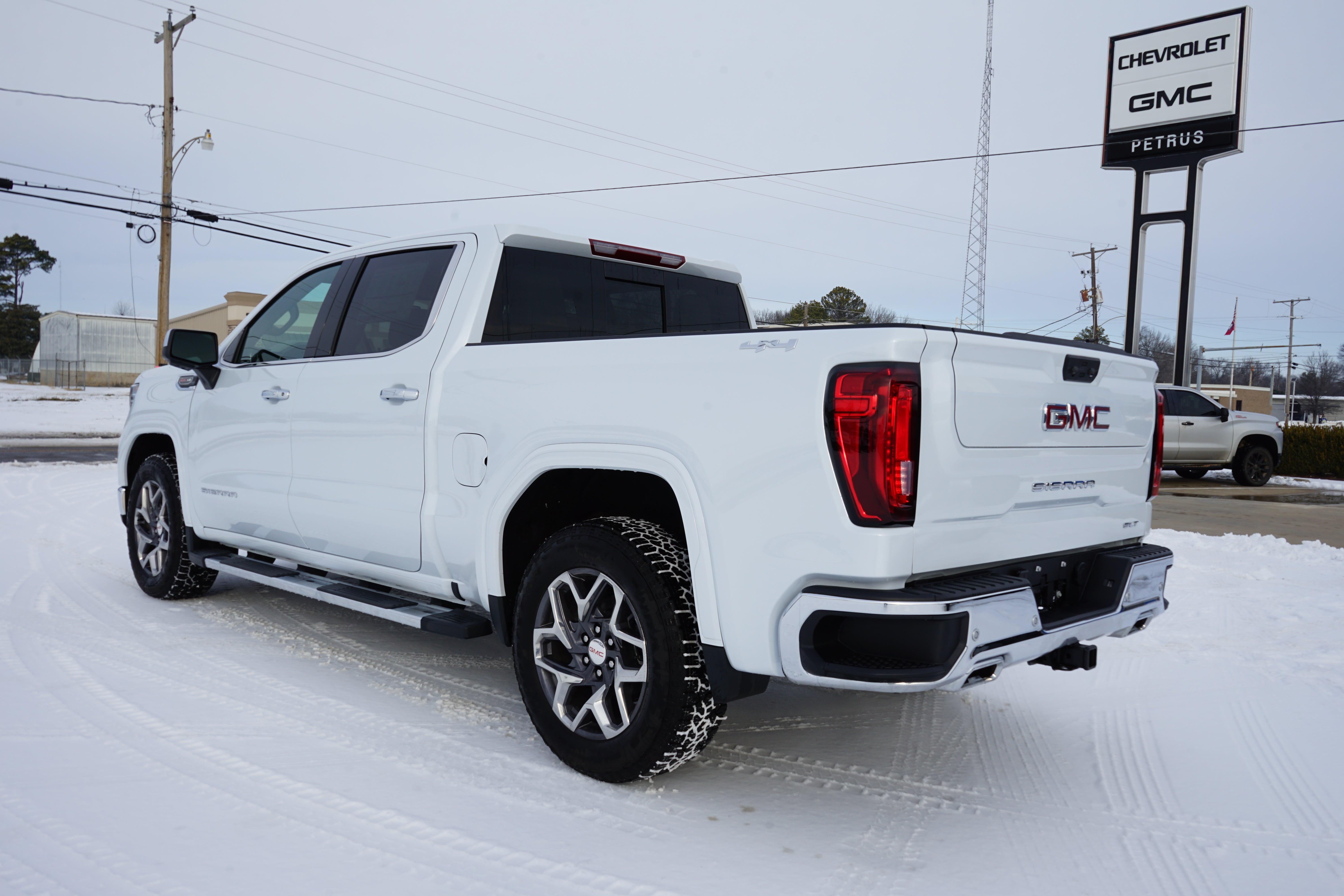 2026 GMC Sierra 1500 SLT