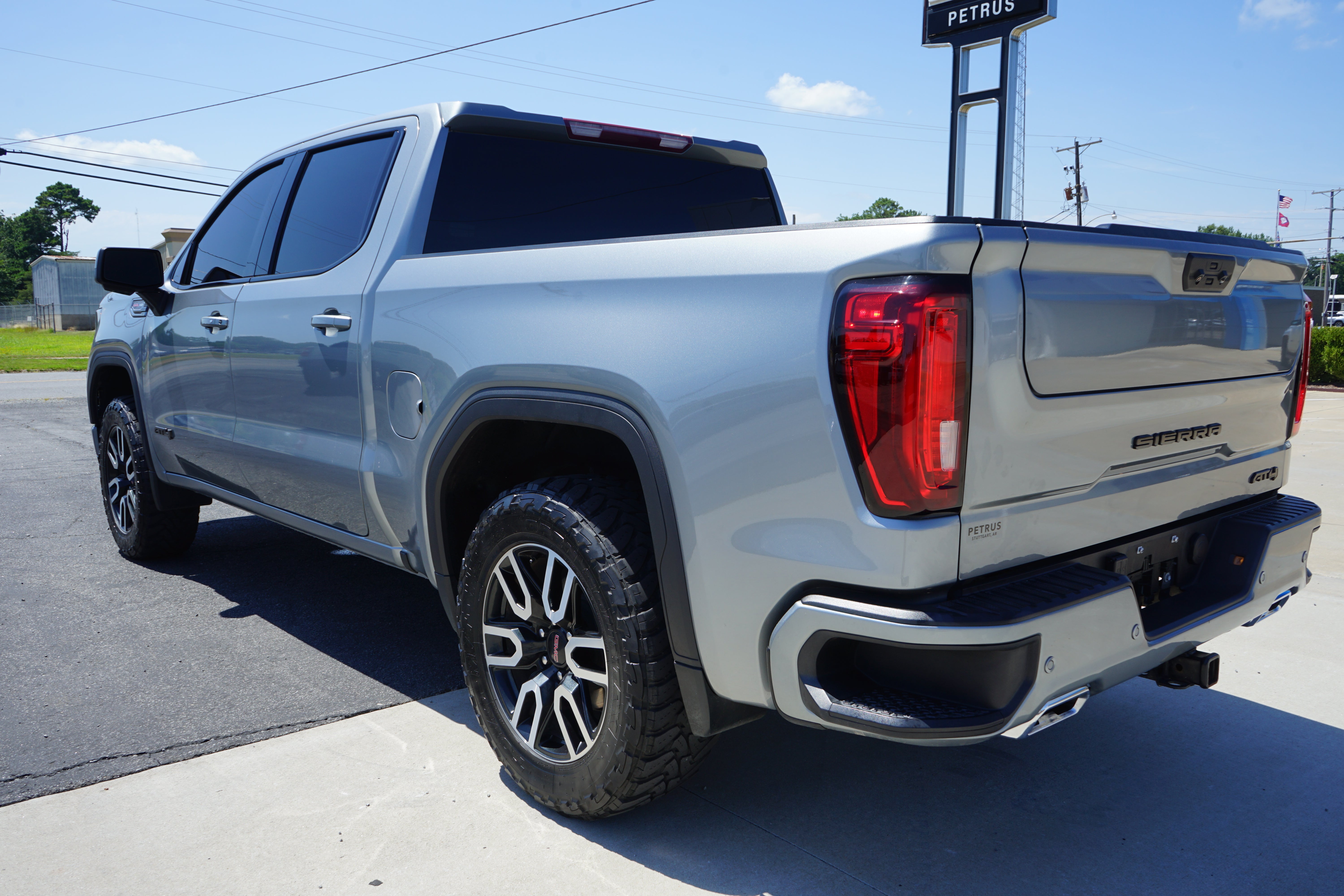 2023 GMC Sierra 1500 AT4