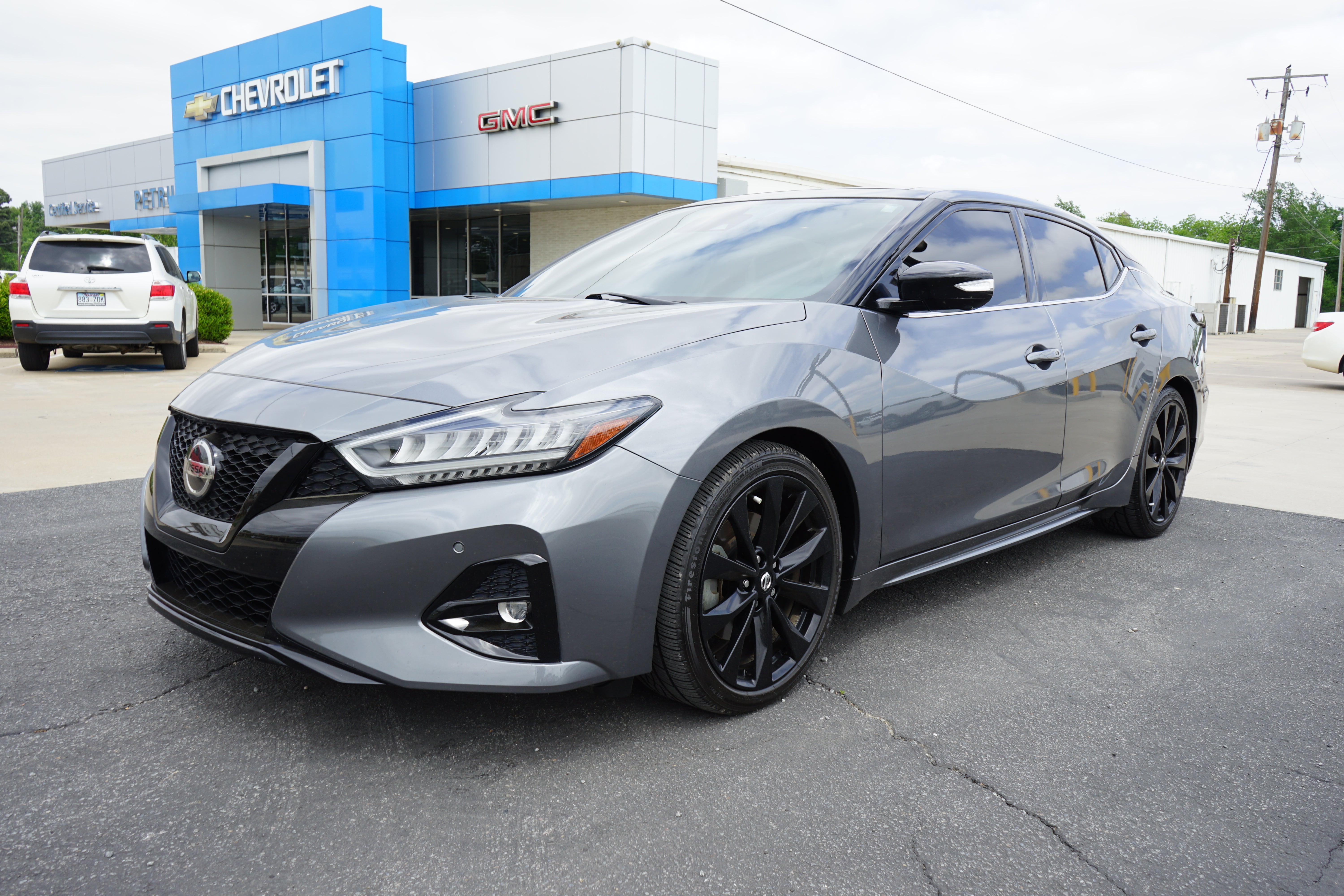 2022 Nissan Maxima SR