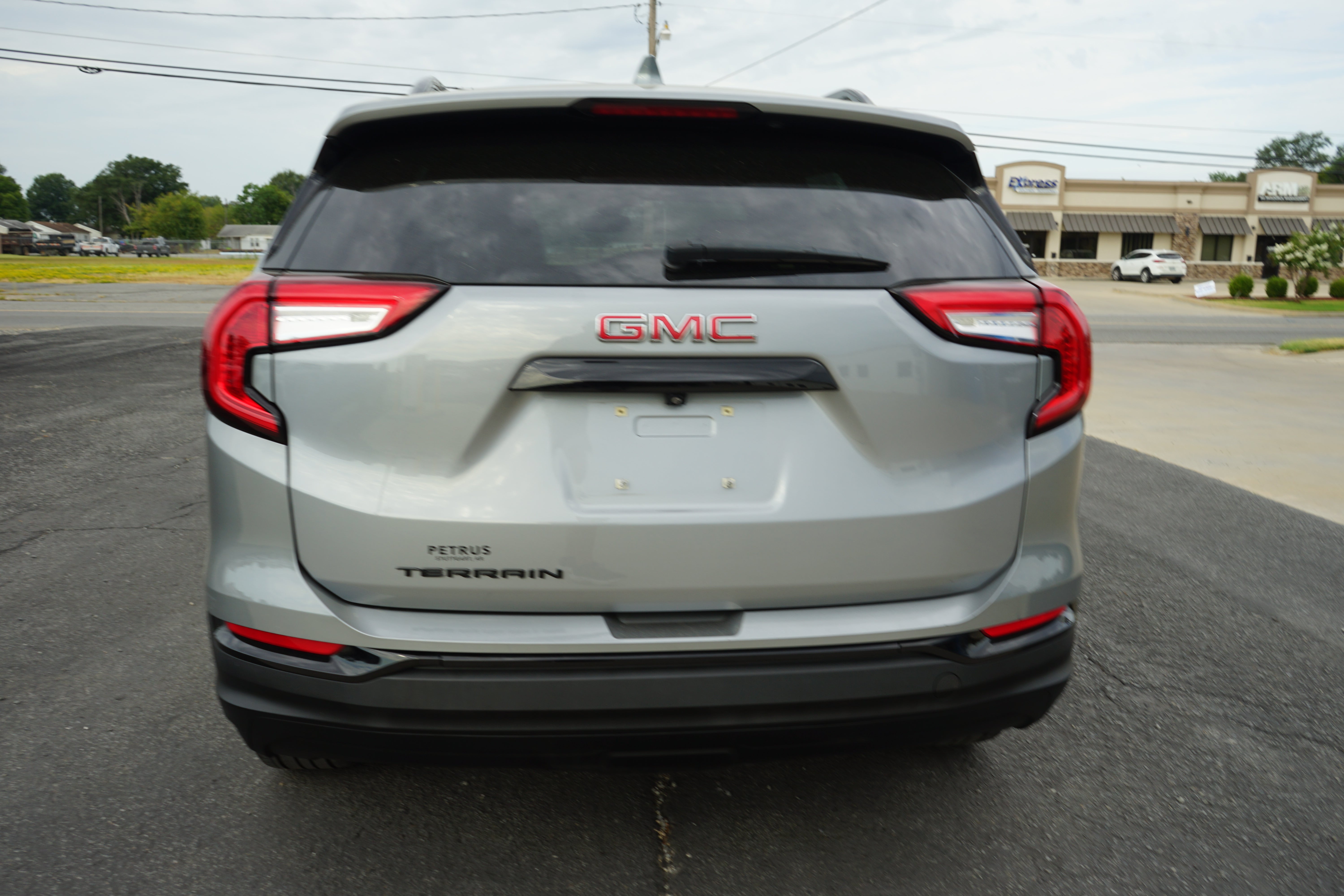 2023 GMC Terrain SLT