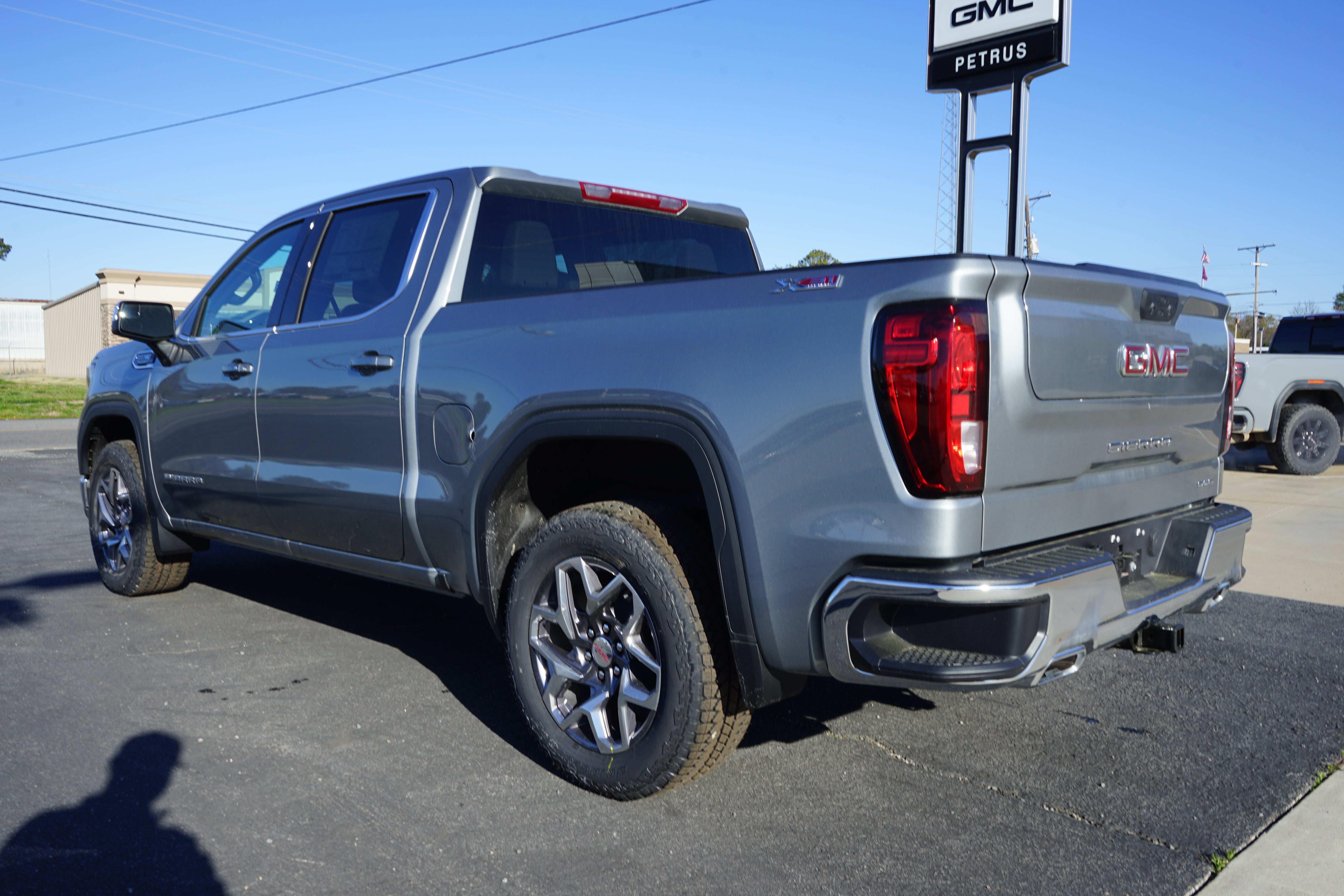 2026 GMC Sierra 1500 SLE