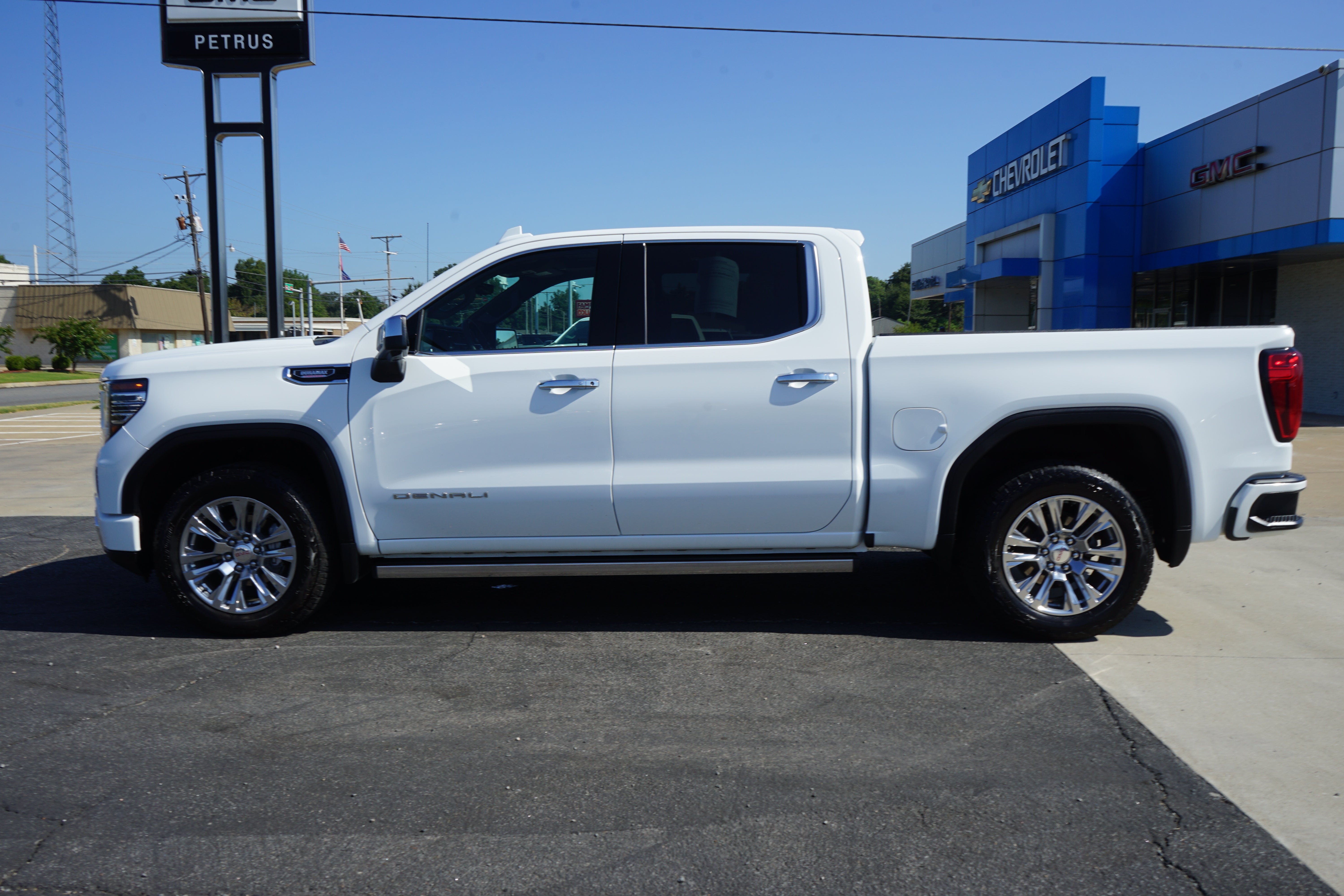Used 2023 GMC Sierra 1500 Denali Denali with VIN 3GTUUGE84PG277611 for sale in Little Rock