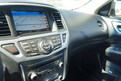 2018 Nissan Pathfinder SL